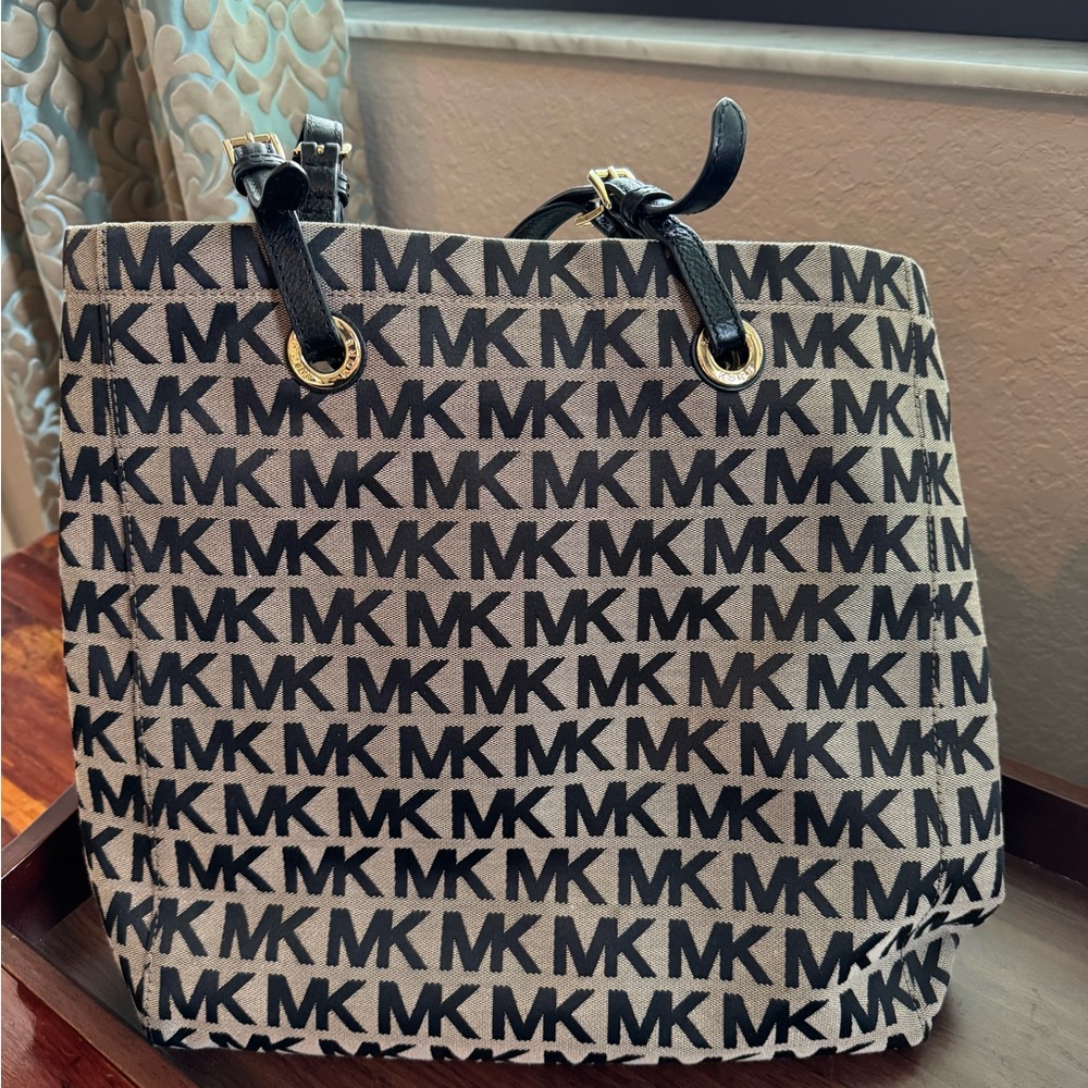 Michael Kors Black and Cream Logo Tote